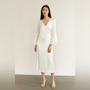 sabo skirt satin midi White V-Neck Dress xs bell sleeves